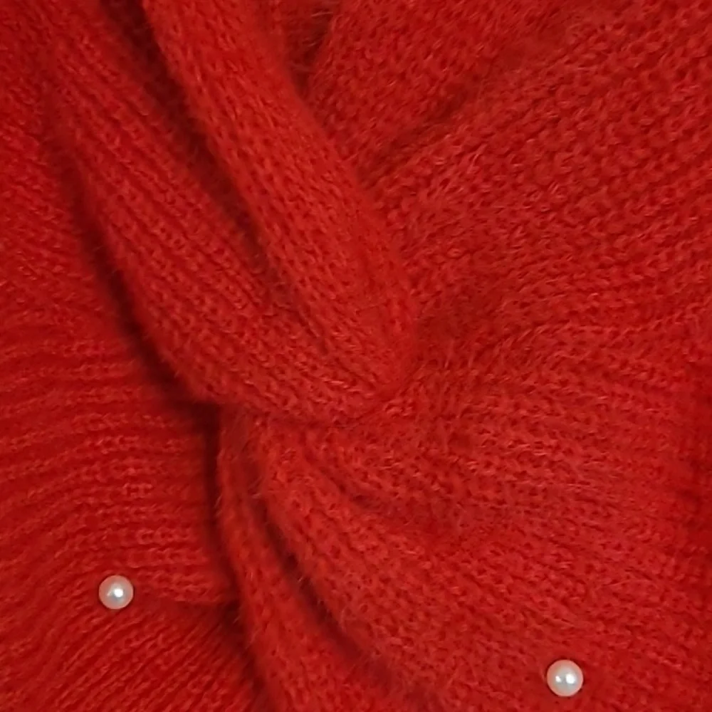 NO BOUNDARIES Off shoulder sweater top - Picture 5 of 5